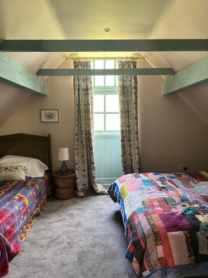 Peaceful Cottage With Private Garden ヘイルシャム エクステリア 写真