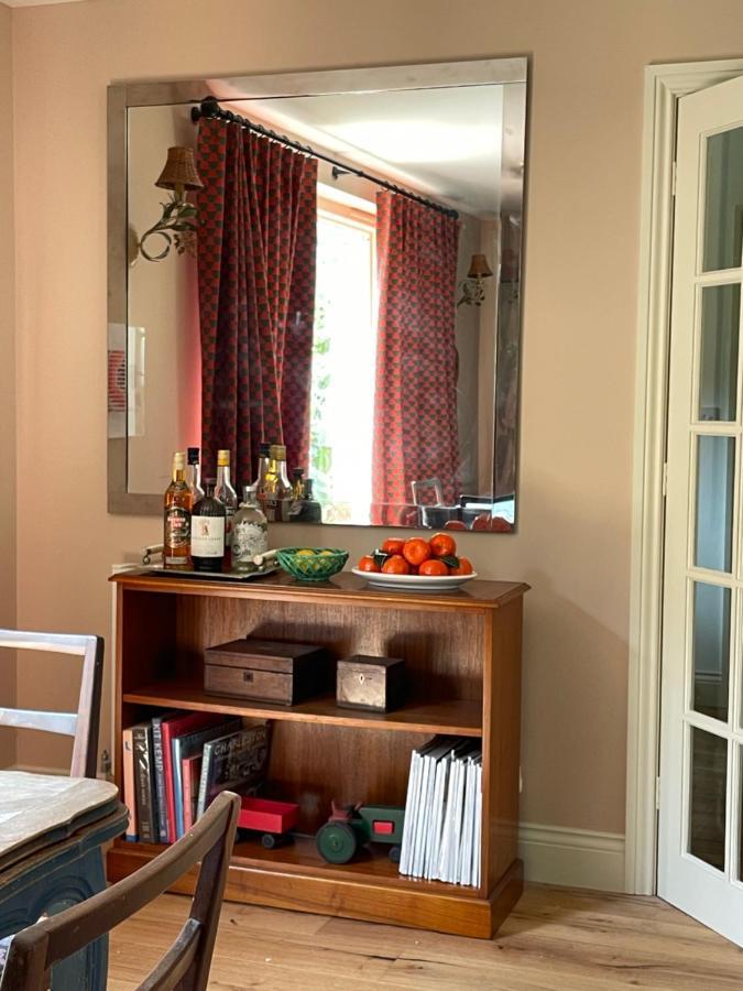 Peaceful Cottage With Private Garden ヘイルシャム エクステリア 写真